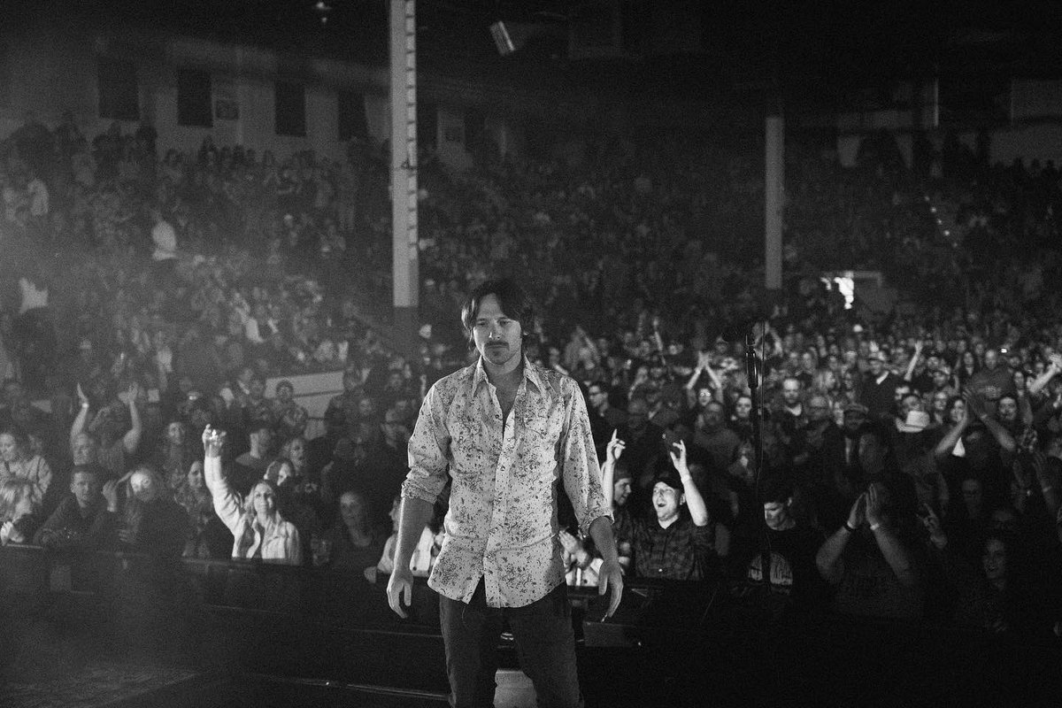whiskeymyers's tweet photo. Ohio thanks for starting this run off the right way. Tonight it’s the Riviera Theatre in Chicago, Illinois!

📷: @khris_poage https://t.co/Ztm5Q5k8Ub