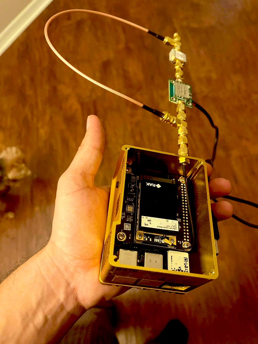 jmarcelino's tweet photo. Best @Helium setup I’ve seen so far for a @getmntd_  Goldspot.  Amplifier + filter with bypass, love it. (source Shamir Morales -  https://t.co/KJ73lHKoI0)

Show me more freakish creations! https://t.co/PlhSsycr88