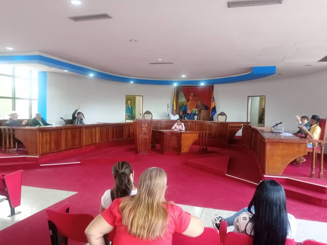 Durante la Sesión Ordinaria de este martes se llevó a cabo la segunda discusión de la Fundación del Consejo Legislativo del Estado Bolivariano de Cojedes (Fundaclebc), instancia que busca apoyar a trabajadores y personas que lo requieran.