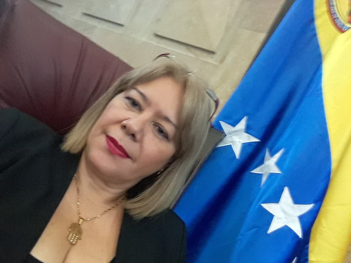 napoleonbravo's tweet photo. 1. Importancia de la PONENCIA SOBRE NULIDAD DE LA AN. 
2. LA DIRIGENCIA, RESPETA LA CONSTITUCION?
3. REPRESENTA EL G4 AL CIUDADANO?
 Responden las MAGISTRADAS del TSJ  ZULEIMA del VALLE y CIOLY J ZAMBRANO
https://t.co/d8eqo5vI2z https://t.co/OyU8DIIKE3