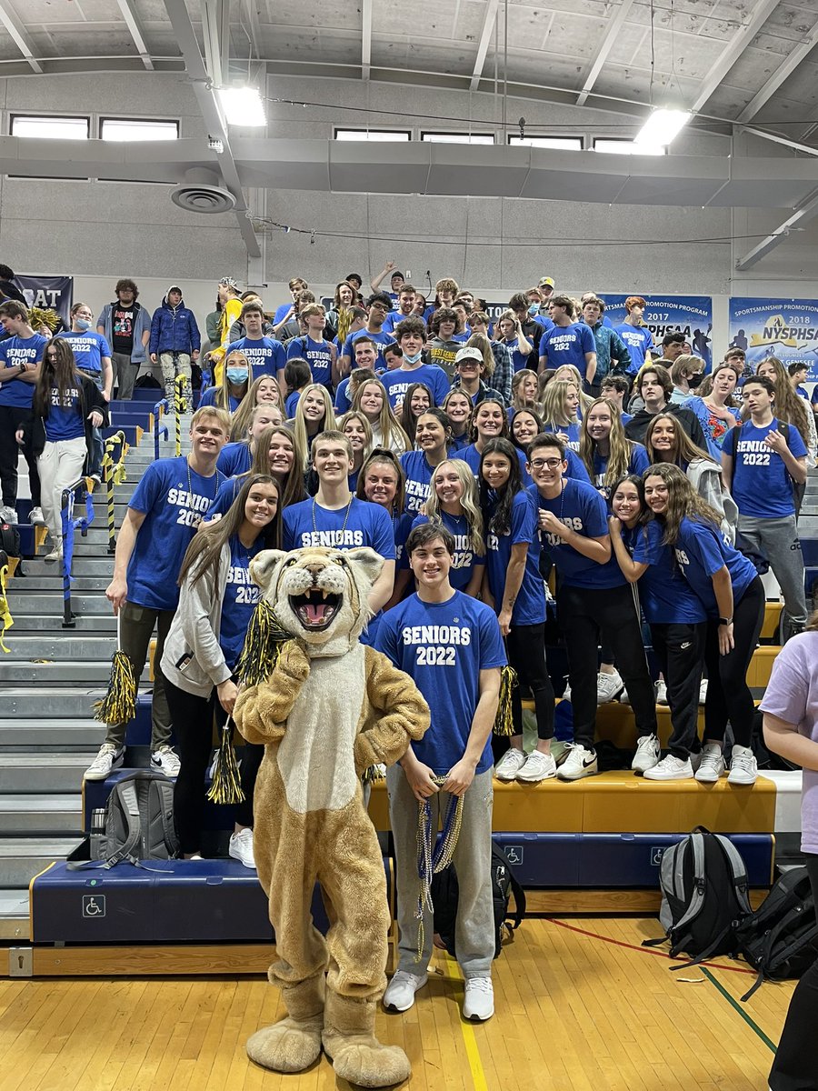 rdecesare's tweet photo. Last Pep Rally for Class of 2022! https://t.co/0pviR5BuCA