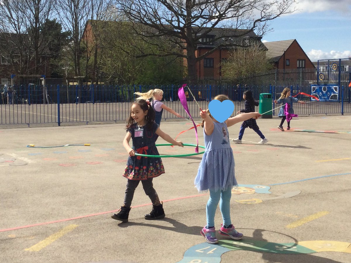 UptonWestleasch's tweet photo. #WestleaWillowY1 and #WestleaAshY2 loved their sponsored danceathon including air guitars, ribbons, ballet and our favourite songs! Thank you so much for all your contributions! #AutismAcceptanceWeek @Autism #WestleaEden https://t.co/MnCEb4X5Fk