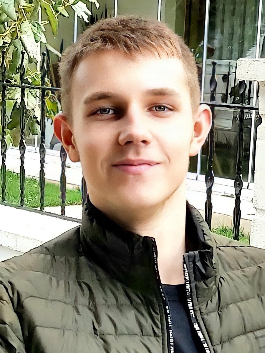 Ben #ARTUN otizmliyim.Atatürk Spor Lisesinin öğrencisiyim.Konuşmuyorum ama yeteneğimin farkındayım hergün 8km yüzmeye odaklanıyorum.Hedefim millilik ve olimpiyatlar.Yaşamımızı kolaylaştırın şartları iyileştirin imkan verin biz başarırız💙
#otizm
#2NisanDünyaOtizmFarkındalıkGünü