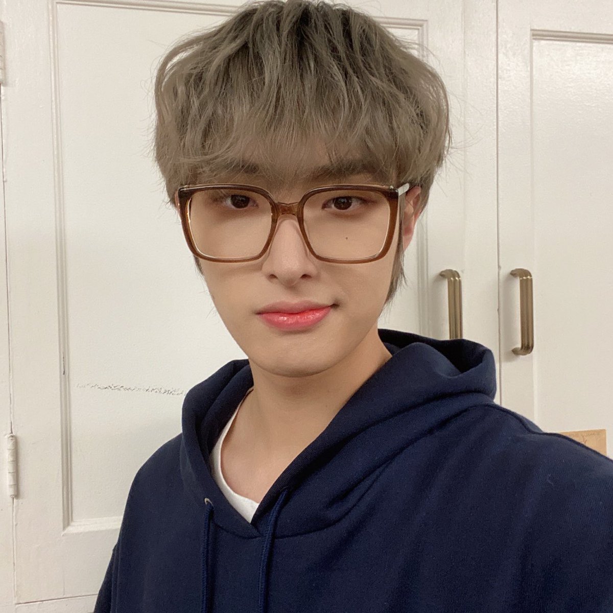 He woke up to photos of his husband from his photoshoot &amp; jts safe to say that Salem is in absolute love