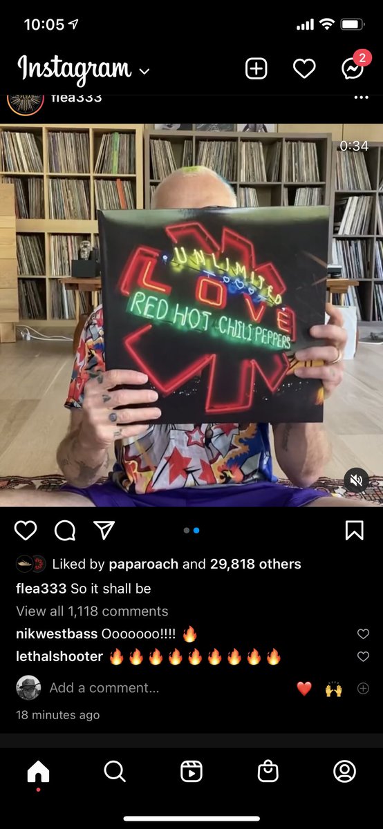 phenom10702's tweet photo. #comm31 this is @flea333 advertising @chillipipers new album, his convincing points caused me to buy the vinyl @CarpeTeachem https://t.co/xstOYEJ3dp