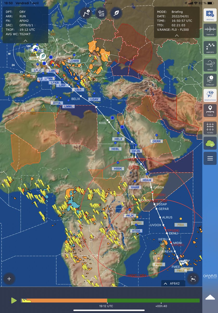 zepyaf's tweet photo. #AF642 ORY RUN 🇷🇪 : 10h30 de vol, presque 500 personnes à bord, 27 degrés et des orages à l’arrivée… et où j’apprends que les américains ont récupéré le terrain de Djibouti (auparavant HDAM) et qu’on obtient la météo en demandant KQRH 😳… 
Bonne soirée ! #PilotLife https://t.co/26sZStoDRU