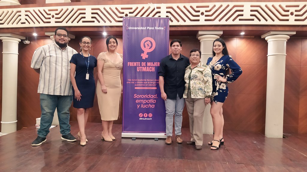 cesar_valarezo's tweet photo. Ayer se efectuó el I Concurso de Oratoria del Frente de Mujeres de la #UTMACH con el tema "El rol de la mujer universitaria hoy, para un mañana sostenible". Es importante al apertura de estos espacios dónde las estudiantes puedan demostrar su talento. https://t.co/J0wAy2cdIj
