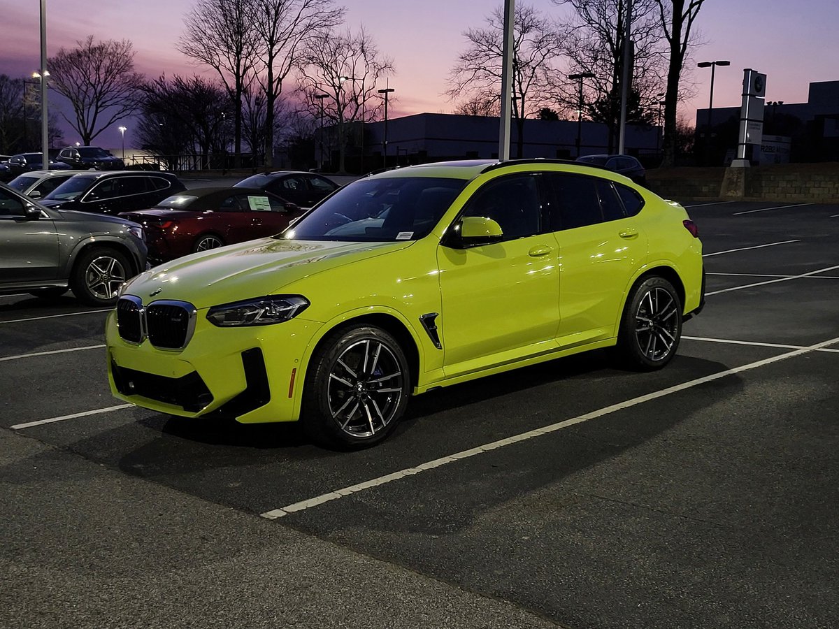 NFTArtShowcase's tweet photo. My new #BMW #x4m https://t.co/HpaCmBpima