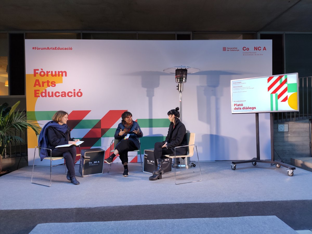 somfontsere's tweet photo. #somart #someducacio Presentem el somni al Fòrum Arts i Educació https://t.co/Vc1GjlPljG