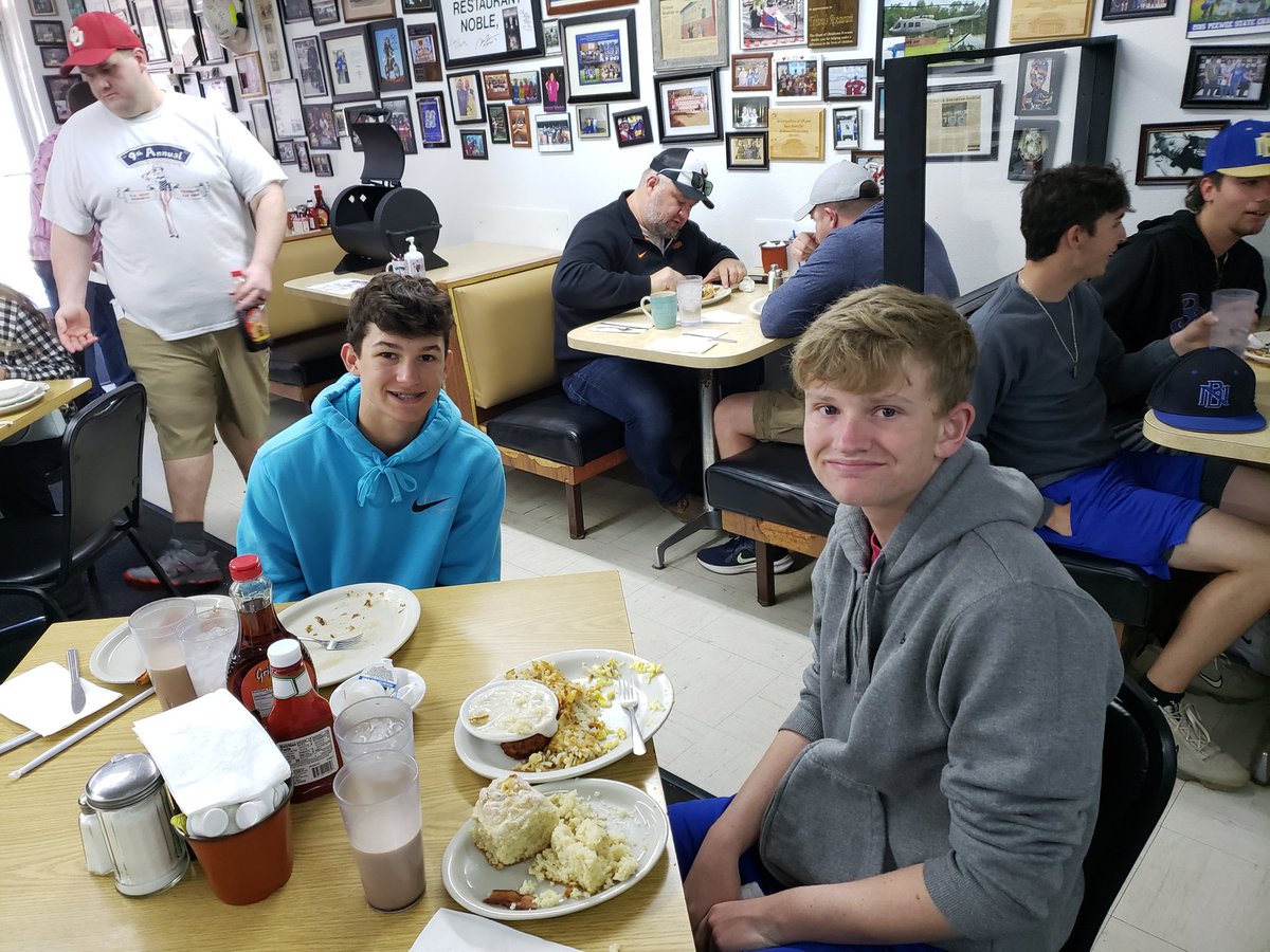 Tiffany’s Restaurant tweet media