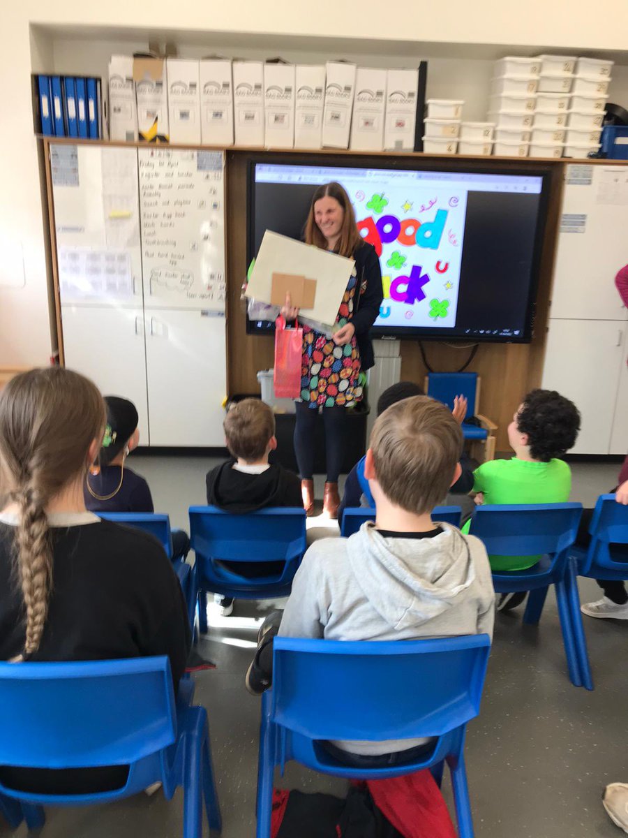 DPS_LC's tweet photo. Today was Alison’s last day @DunoonSchool as she starts a secondment with @ArgyllButeEPS after Easter. We made a special card &amp; wished her good luck in her new role. Hopefully she visits us again soon! @abc_OCTF https://t.co/0FAdlipUsP
