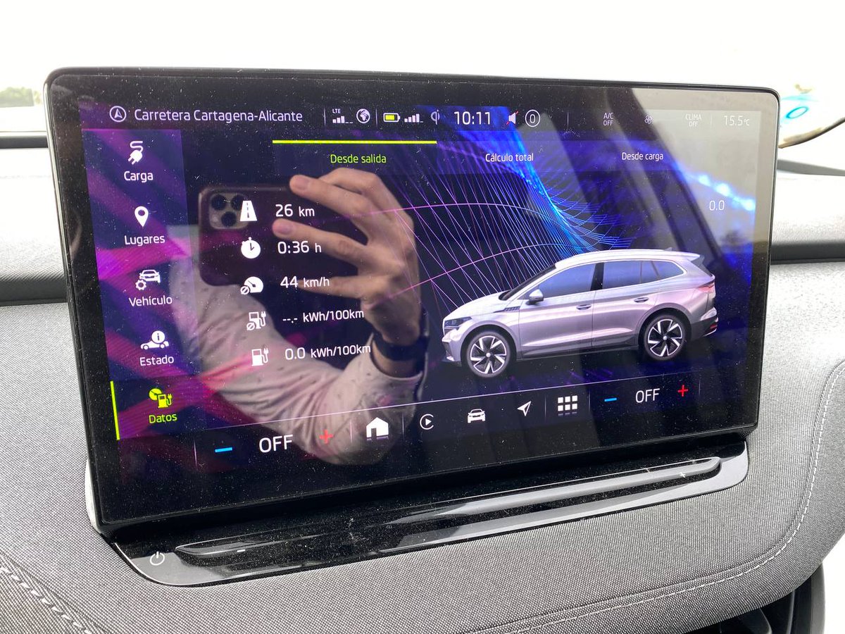 SoftwaregateEV's tweet photo. This Enyaq user is wondering if "--.- kWh/100km" average consumption is a good or bad figure after a 26km drive. #Skoda #Enyaq #ID3 #ID4 @VWGroup @skodaautonews #SoftwareGate https://t.co/O3r4MTnvzG