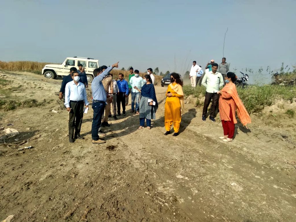 CdoRampur's tweet photo. 📊निरीक्षण📊
🛖ग्राम पंचायत - आगापुर 
🏘️विकास खंड - चमरौआ 
✨पंचायत घर,सामुदायिक शौचालय और नदी तट का निरीक्षण।
#planplus
@Comm_Moradabad 
@DeoRampur https://t.co/FSo4dhzCcQ