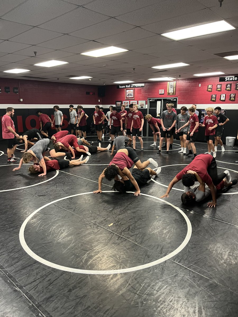 RedMtnFootball's tweet photo. Thank you @RedMtnJxn and @WrestlingRM for welcoming us into the wrestling room and putting us through one hell of a workout. Building leaders, toughness, and grit!! #compete #together #family https://t.co/axaIeqmoPA