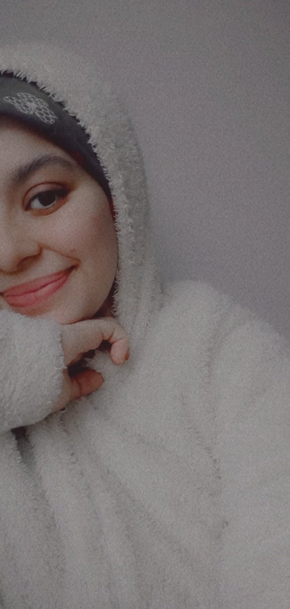 Havalar bı bana mı ısınmadi hala peluşla geziyorum...🙄