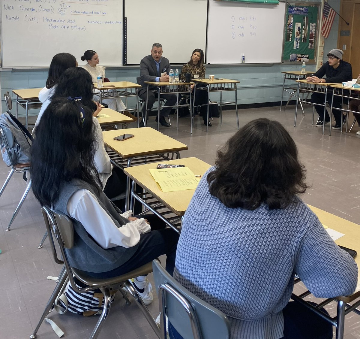 Ms_Kabanakis tweet media