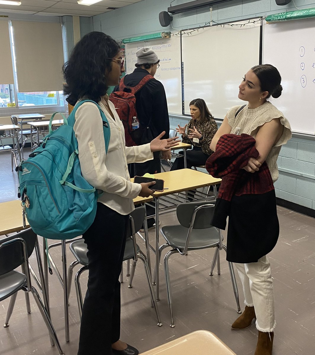 Ms_Kabanakis tweet media