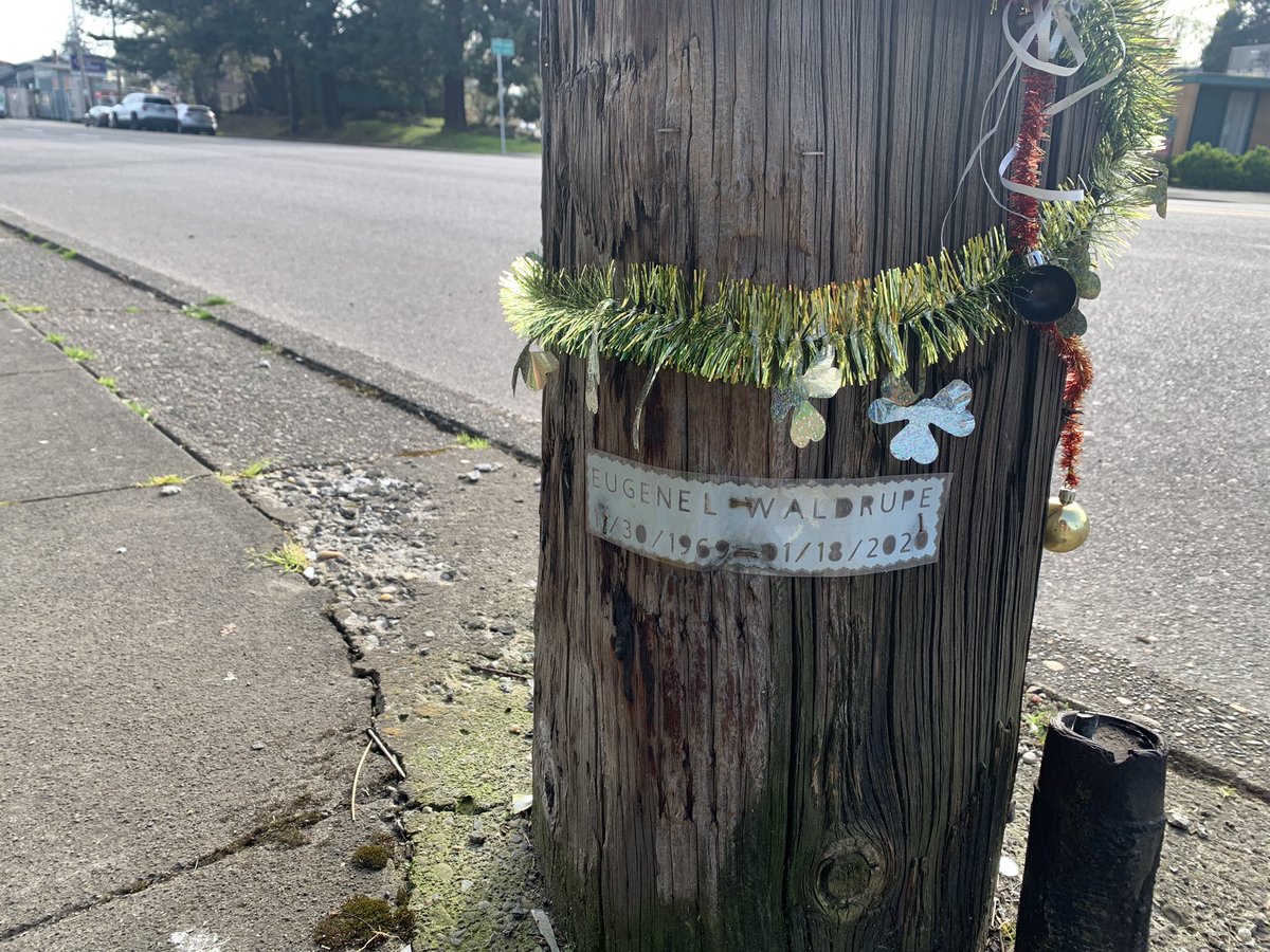 bennycutts's tweet photo. Sandy blvd https://t.co/79Z4x2rTME