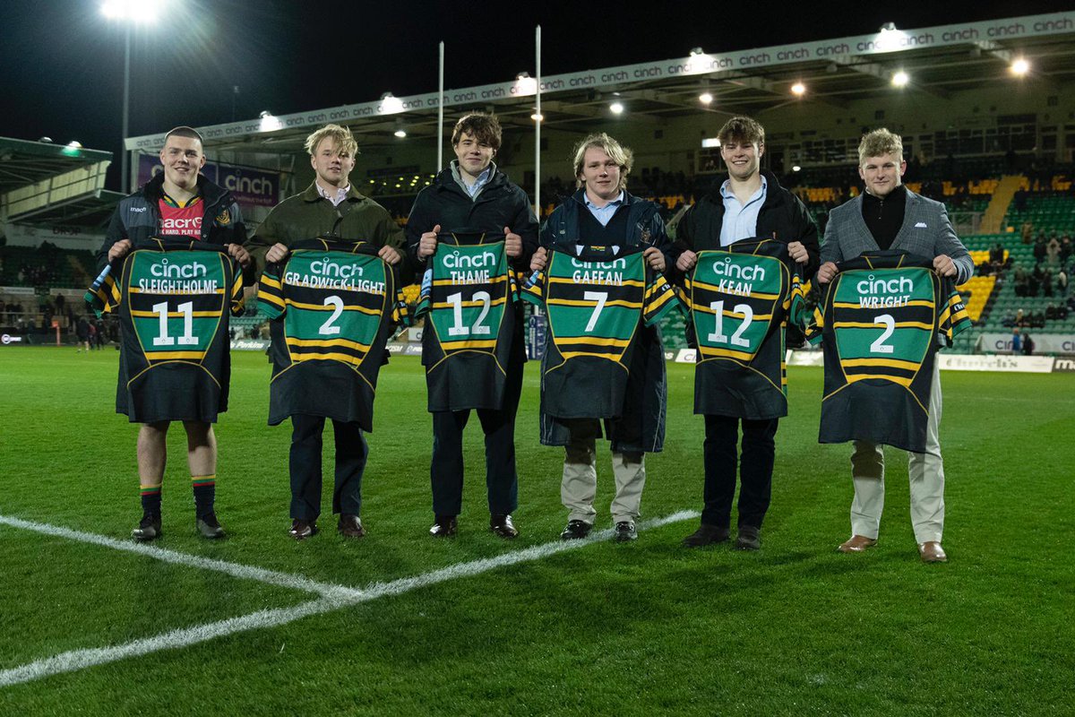 Winchester House Sch tweet media