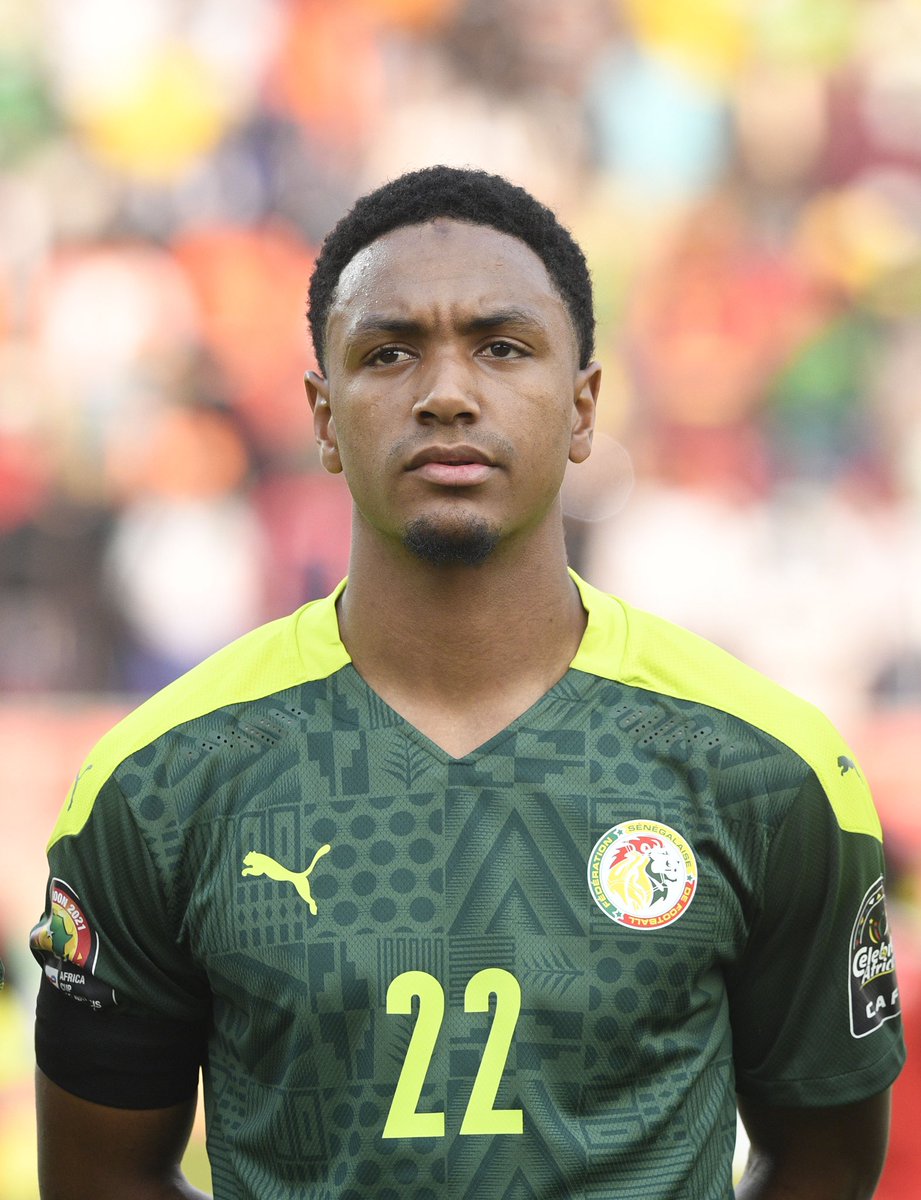 Abdou_diallo_'s tweet image. Du Sénégal 🇸🇳 au Qatar 🇶🇦 en passant par l’Équateur 🇪🇨 et la Hollande 🇳🇱. 

Épaules contre épaules, mes plus que frères… Destination les étoiles ✨