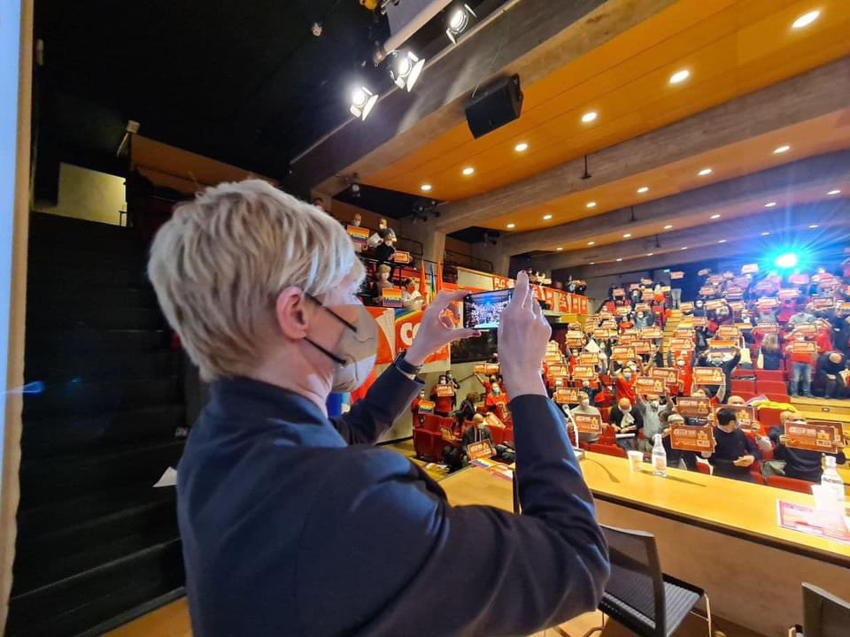 FpCgilLombardia's tweet photo. 😍 Un pomeriggio straordinario, con le candidate e candidati Rsu #Cgil e la loro voglia di esserci  e partecipare, dalla parte giusta, quella del 🟥

GRAZIE a tutte e a tutti: siete contagiosi, di energie belle!

#Rsu22 #ScelgoFpCgil #VotaFpCgil https://t.co/hSrbXACG1m