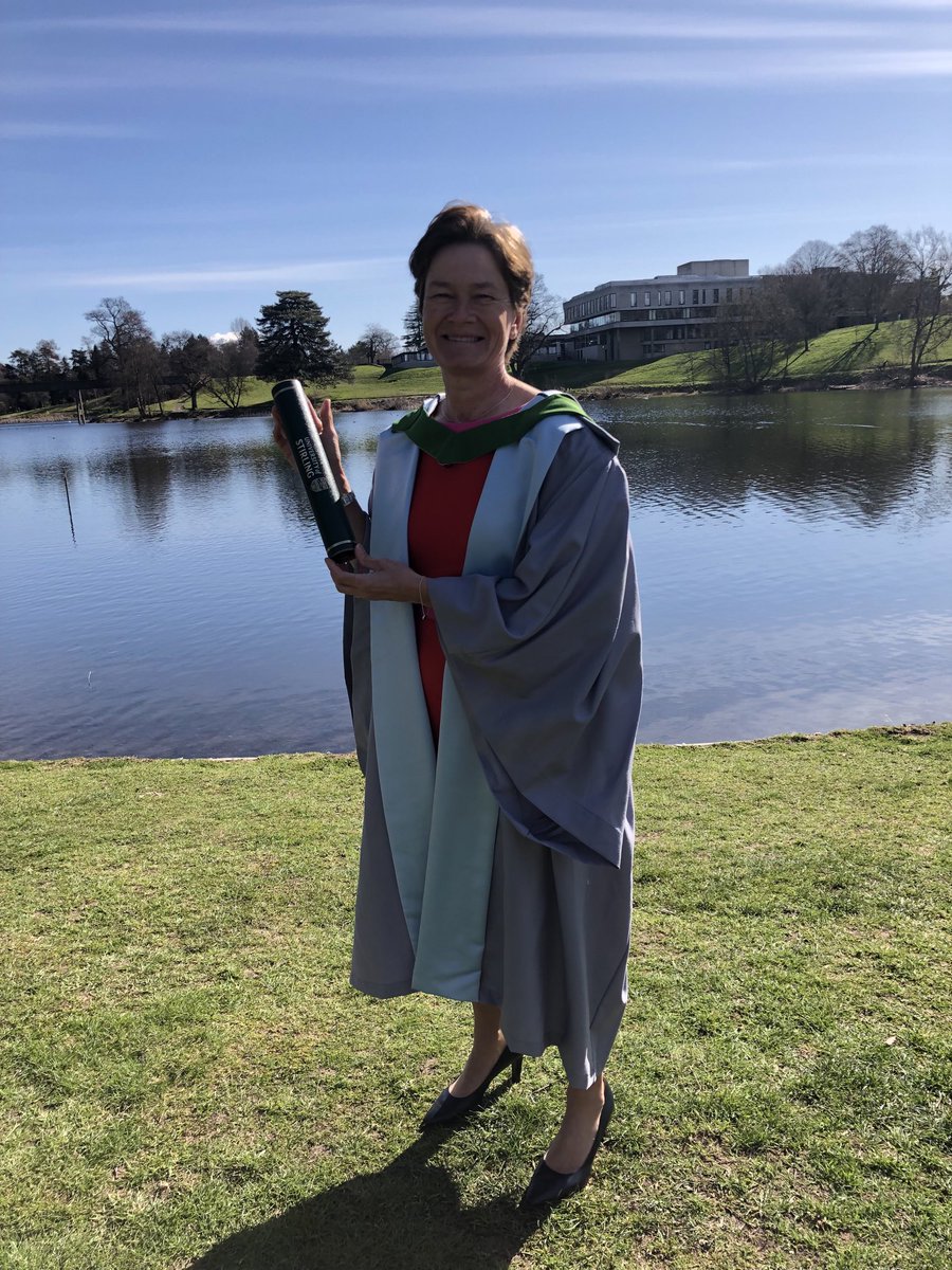Thrilled to receive my honorary doctorate from ⁦⁦@StirUni⁩ ⁦⁦@SportatStirling⁩ ⁦@LordMcConnell⁩ ⁦@StirUniGolf⁩ ⁦@GerryMcCormac⁩ and to be back on campus on such a ☀️day ,,thankyou so much🙏 #DrBeany😂