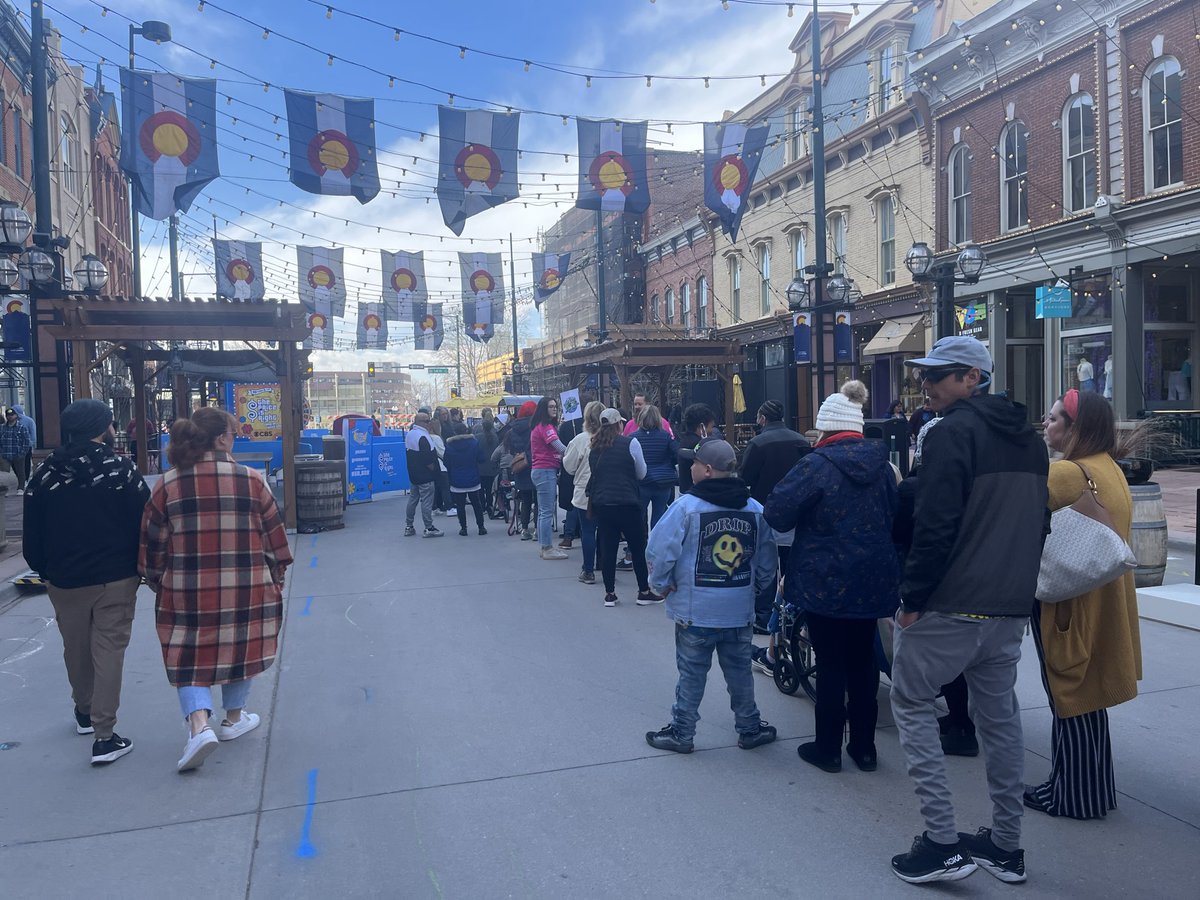 CBSNewsColorado's tweet photo. 💲💰💸PRICE IS RIGHT! People are lining up in Larimer Square in downtown Denver for "The Price is Right" tour! Are you getting in on the action this afternoon?! 💲💰💸

@ShawnaKhalafiTV  will bring you to the event on CBS News Colorado and CBS4 at Noon!
https://t.co/XymRUmmDCv https://t.co/hM4oXsoTjH