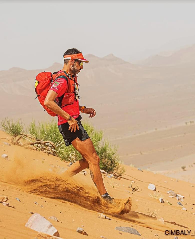 Alex Fraguela (@alexfraguela) on Twitter photo Finalizo mi tercer <a href="/marathonDsables/">MARATHON DES SABLES</a> con un top30 después de dos veces top10, contento ya que lo he dado todo, la edad no perdona.
Aquí puedes seguir mi experiencia 👇👇👇👇👇👇
carrerasdemontana.com/2022/03/31/mar… Finalizo mi tercer <a href="/marathonDsables/">MARATHON DES SABLES</a> con un top30 después de dos veces top10, contento ya que lo he dado todo, la edad no perdona.
Aquí puedes seguir mi experiencia 👇👇👇👇👇👇
carrerasdemontana.com/2022/03/31/mar…