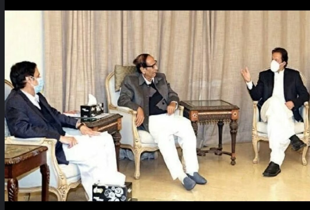 Qalandarmastam's tweet photo. امریکی سازش بے نقاب ہونے کے بعد وزیر اعظم کی نفیس امریکی ایجنٹ سے ملاقات اور پنجاب کے ڈاکوؤں سے مذاکرات کے موقع پر لی گئی تصاویر
#IamImranKhan
#PathologicalLier https://t.co/zftxOLUO0y