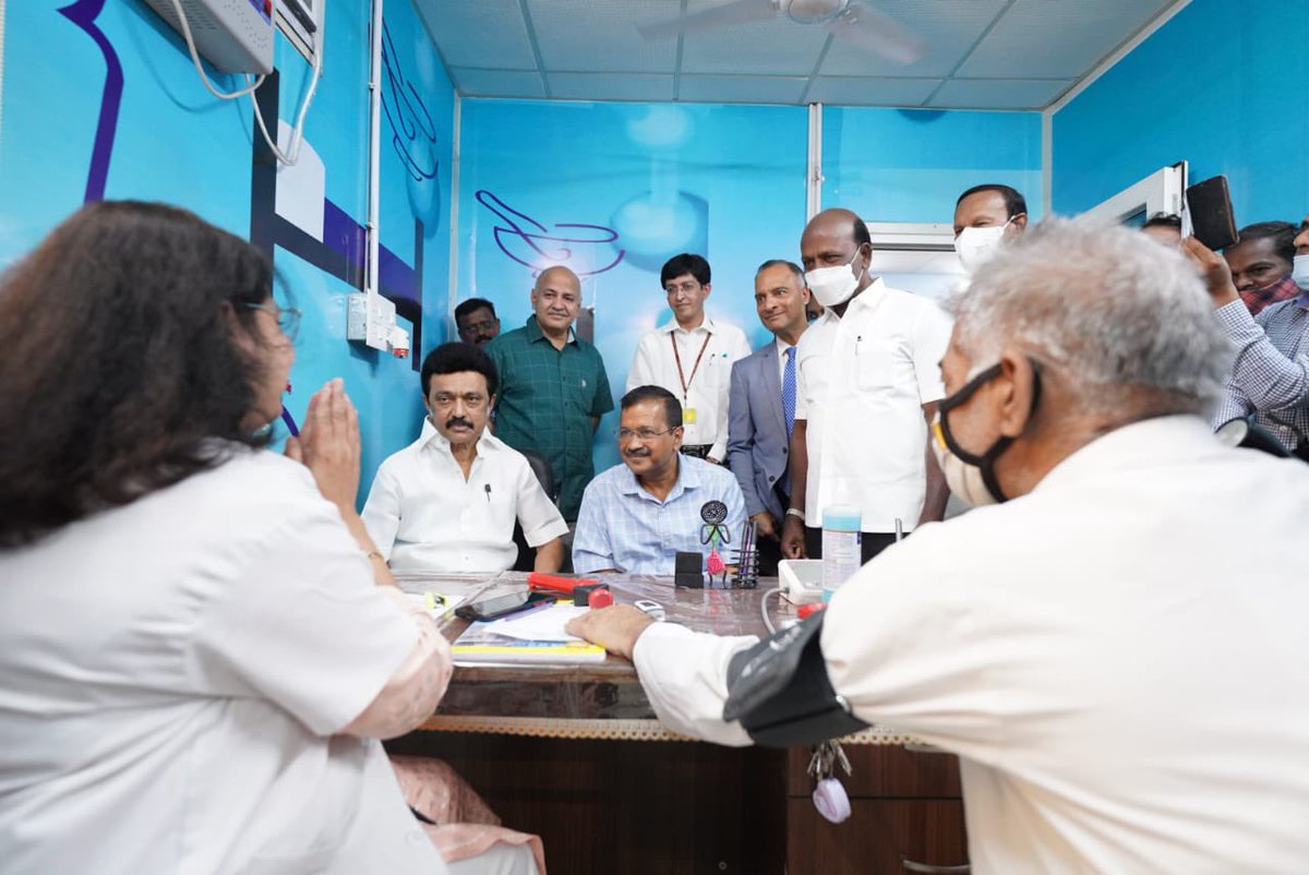 maharajan_dr's tweet photo. This gives hope ..! ❤️

2 Chief Ministers , 1 Dy CM , 2 Chief secretary, 1 Health Minister &amp; A Health secretary were keenly listening to a Govt doctor in a small govt clinic

They never told doctor to go away from her chair but humbly listening to Doctor in their places ..!

1/2 https://t.co/BavK5cVxap