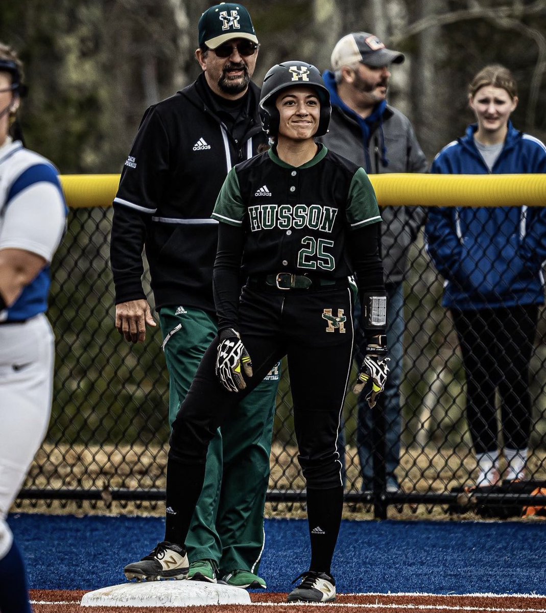 HussonSoftball's tweet photo. Back to work tomorrow for a doubleheader at Colby College!

📸 Tyler Fenderson 

#CarryTheWeight | #d3sb | #mesports | #NACsb https://t.co/xwtRJpiEbL