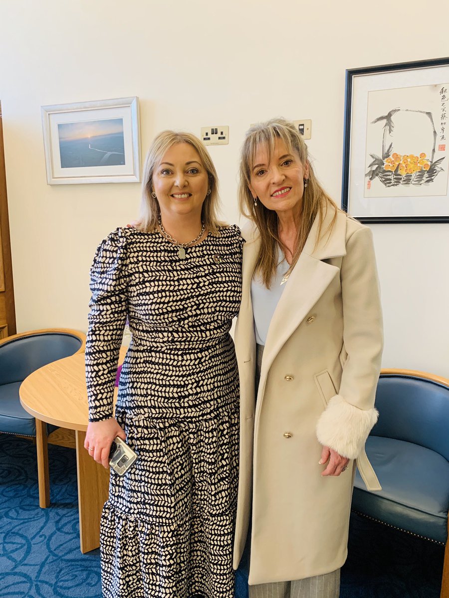 k_mullan's tweet photo. Because of covid I won't be able to celebrate tonight with this legend on her upcoming special birthday 😔 
Martina have a great night with your family and friends, love from @charleslamberto and I 💞 we will celebrate soon 💃 https://t.co/cJmmnFIYOA