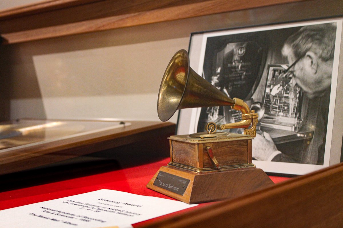VisitMasonCity's tweet image. The #GRAMMYs are tonight! Did you know Mason City’s own Meredith Willson won the first ever Grammy award? It’s on display at @MusicManSquare in #MasonCityIowa.