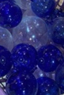 We know Christmas is a long way off but in Bethlehem the hard work has started to begin the process of producing the beautiful #bethlehembaubles  We’ve had some exclusive photos from the factory…
#handmadebychristians 
#paintedbymuslims
#deliveredbyisrael 
@BethlehemBaubles