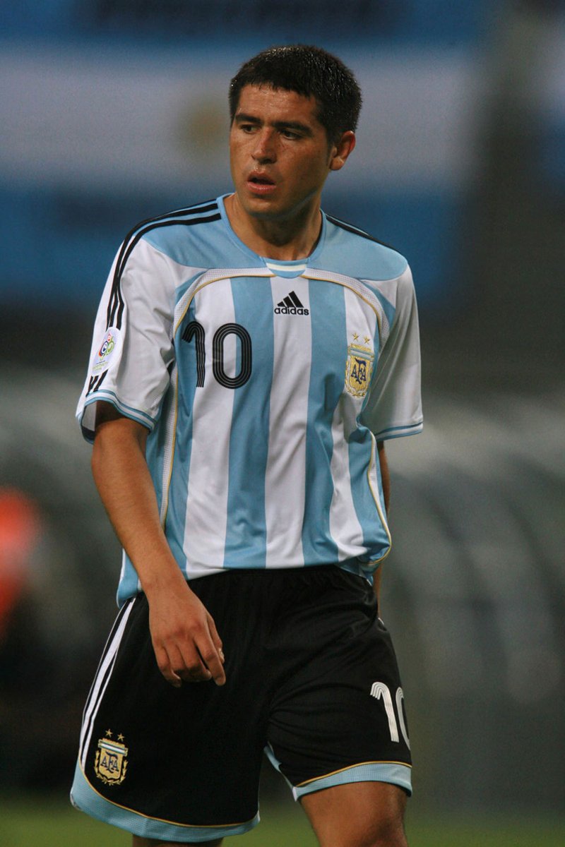 fotosroman10's tweet photo. Juan Román Riquelme, Mundial 2006 🇦🇷 https://t.co/iGpQspFS1B