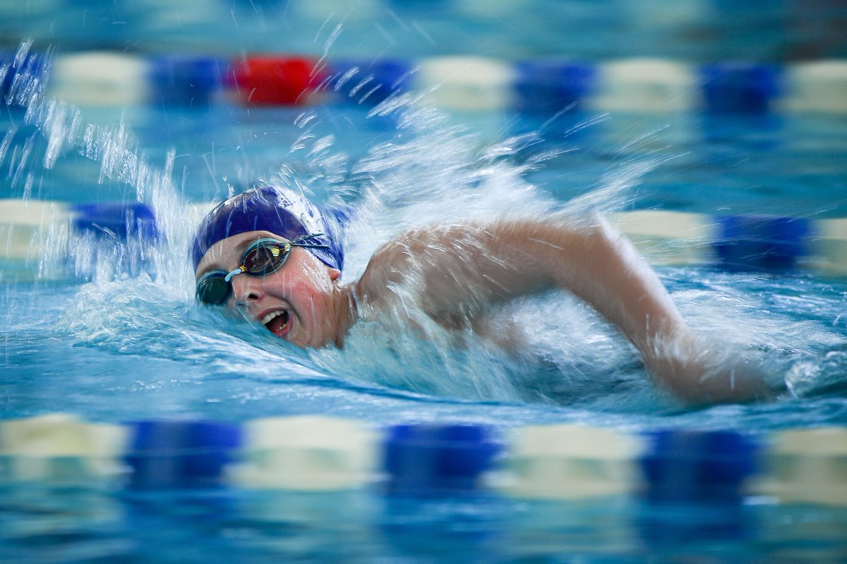 City swimmers/divers dominate Topeka High Invitational, winning 10 of 12 events. <a href="/SeamanSchools/">Seaman USD 345</a> senior <a href="/gabbygr42582943/">gabby grace</a> wins four gold medals, <a href="/TopekaWestAthle/">TopekaWestAthletics</a>'s <a href="/KadenceJeffries/">kadence jeffries</a> a double individual winner. Washburn Rural wins team title. ...
topsports.news/1889-city-swim…