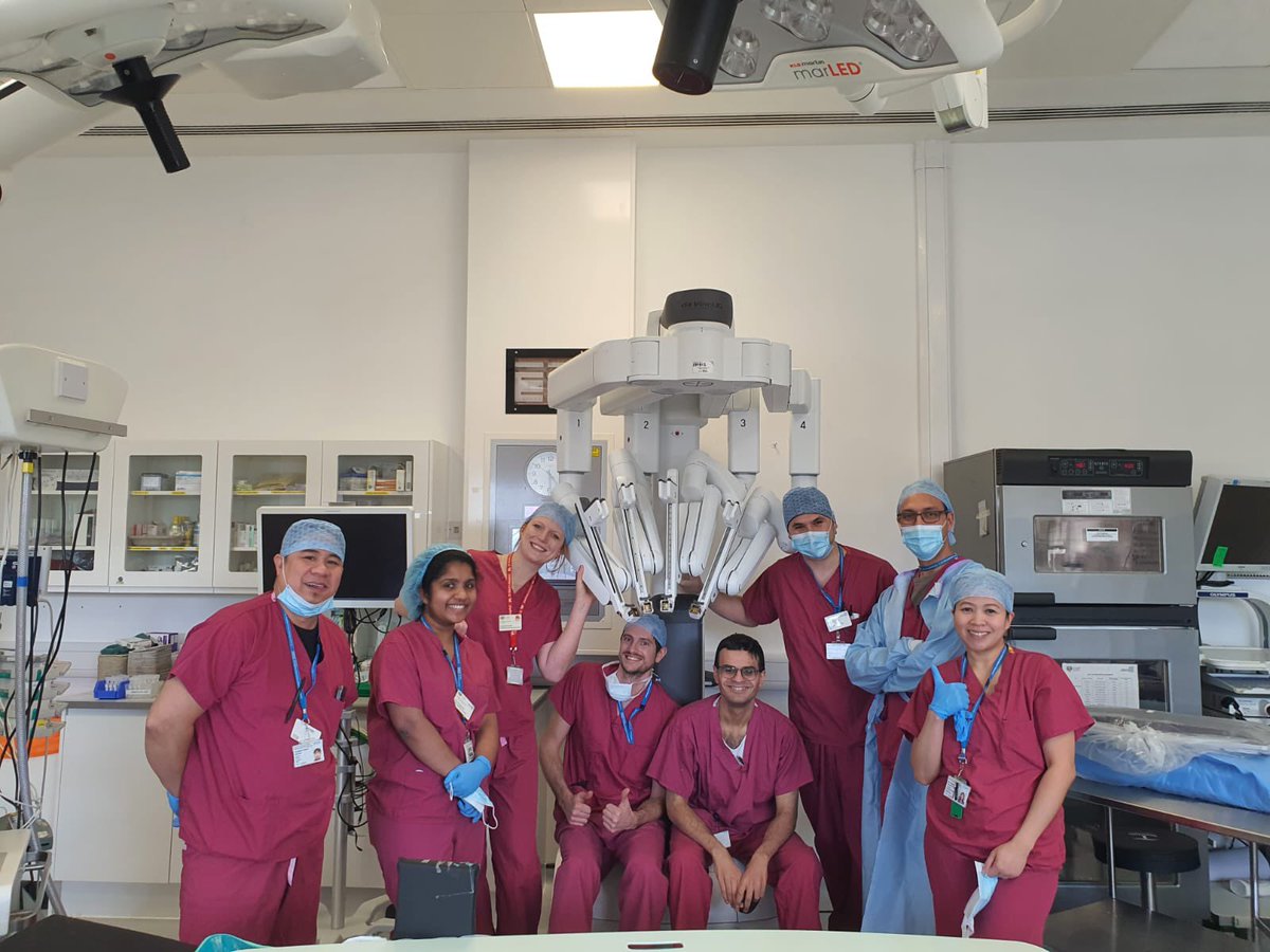 AM_colorectal's tweet image. A week of firsts @StMarksHospital! First “conventional” minimally invasive eTEP abdominal wall reconstruction on Monday and first robotic eTEP abdominal wall reconstruction today together with @DouissardJ, @Sammiee8 and @DaniloMisko. Many thanks to our fantastic theatre team!