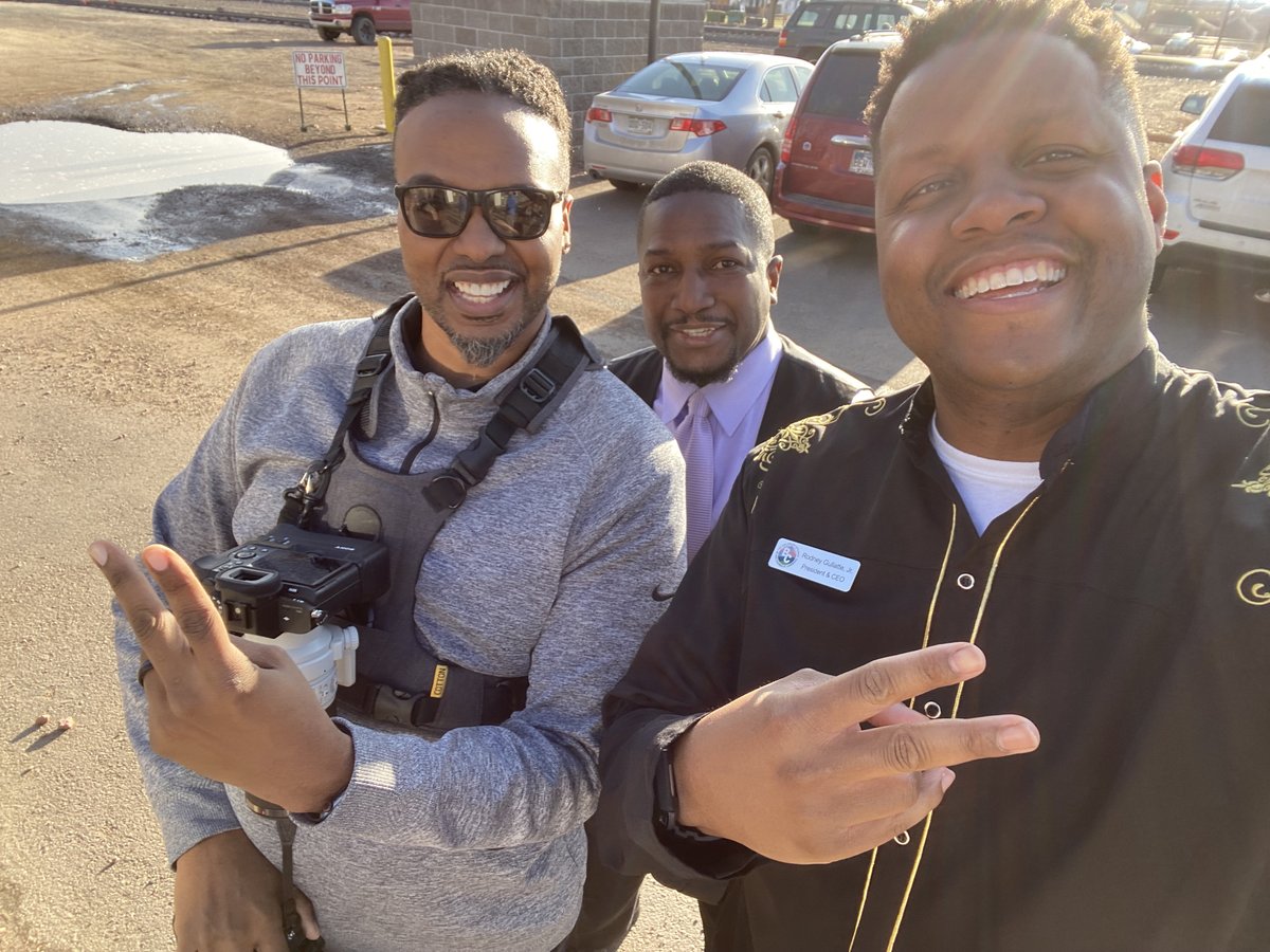 mast3rma5on7's tweet photo. #TheBrothers #COSBlackChamber #FountainValleyChamber - Ribbon tying event as new Fiber Optic Internet Service #Underline makes it’s way to Fountain, CO. https://t.co/fHcoaZ4rhy