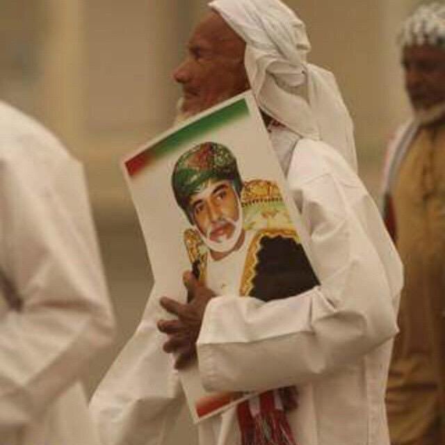 رحم الله أرواحا نقية كسرنا غيابها وأوجعنا رحيلها.
 اللهم اجعل قبورهم روضة من رياض الجنة... 

#قابوس_بن_سعيد 
#رمضان_كريم