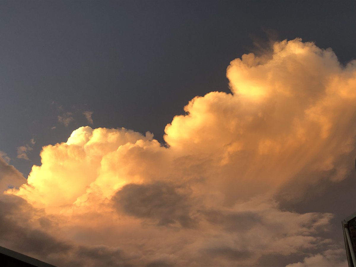 gerdabrand's tweet photo. Windhoek clouds #ournamibia https://t.co/X2k7RE8Feu