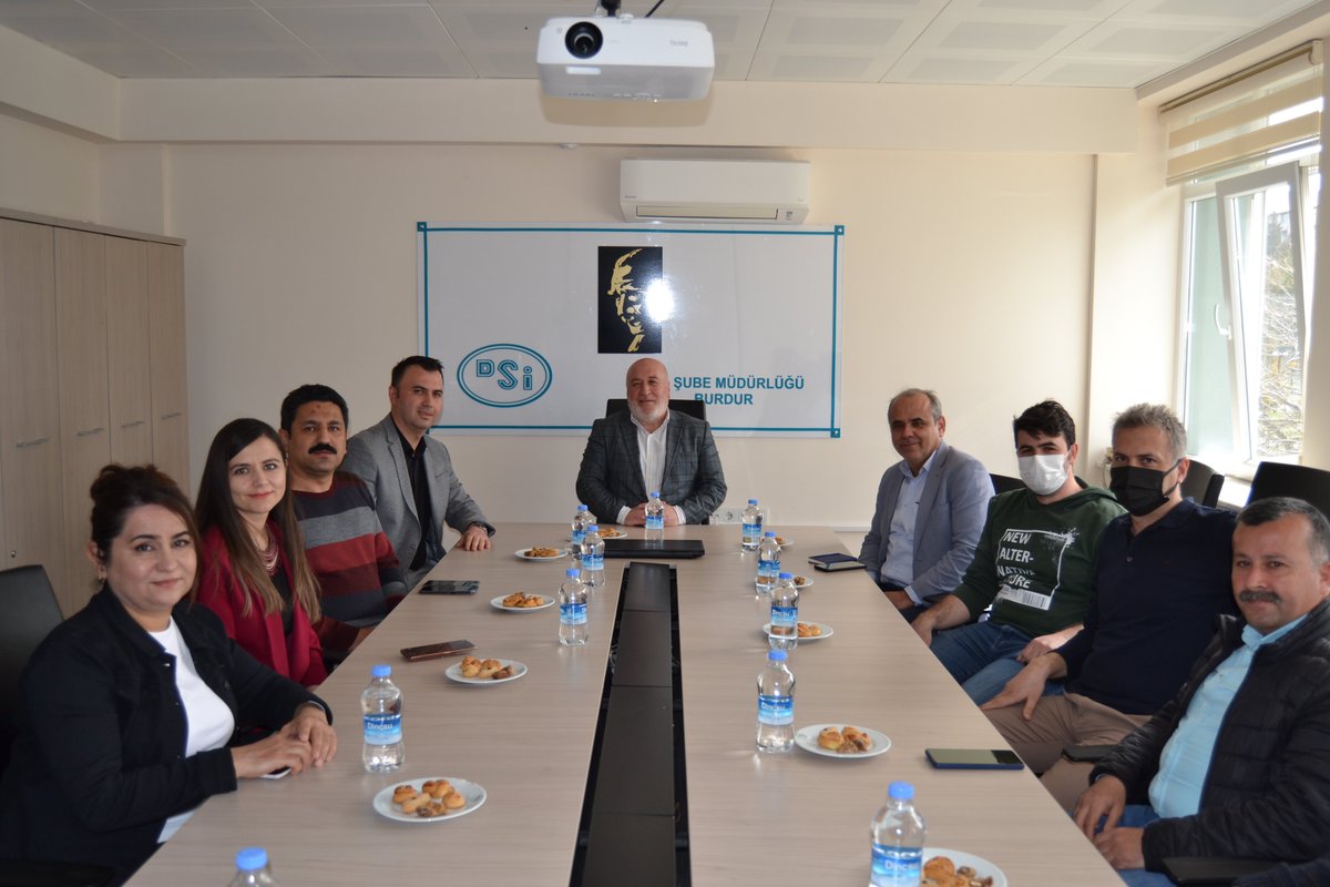 HBTONBUL's tweet photo. DSİ Burdur 182. Şube Müdürlüğünü ziyaret ederek Şube Müdürü Fatih Deşik ve şubede görevli üye arkadaşlarımızla bir araya geldik. Talep ve sorunları hakkında görüştük. İlgileri için teşekkür ediyorum. https://t.co/W8YKi8U5hs