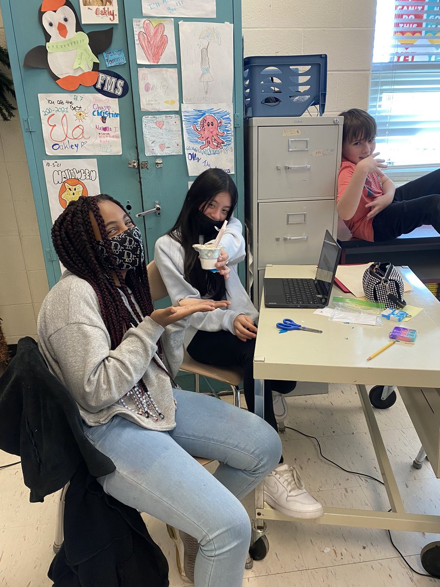 More winning groups! Zip line challenge! #franklinSTEMday <a href="/FMS_BCPS/">Franklin Middle BCPS</a> <a href="/SchifferB/">Brian Schiffer</a>