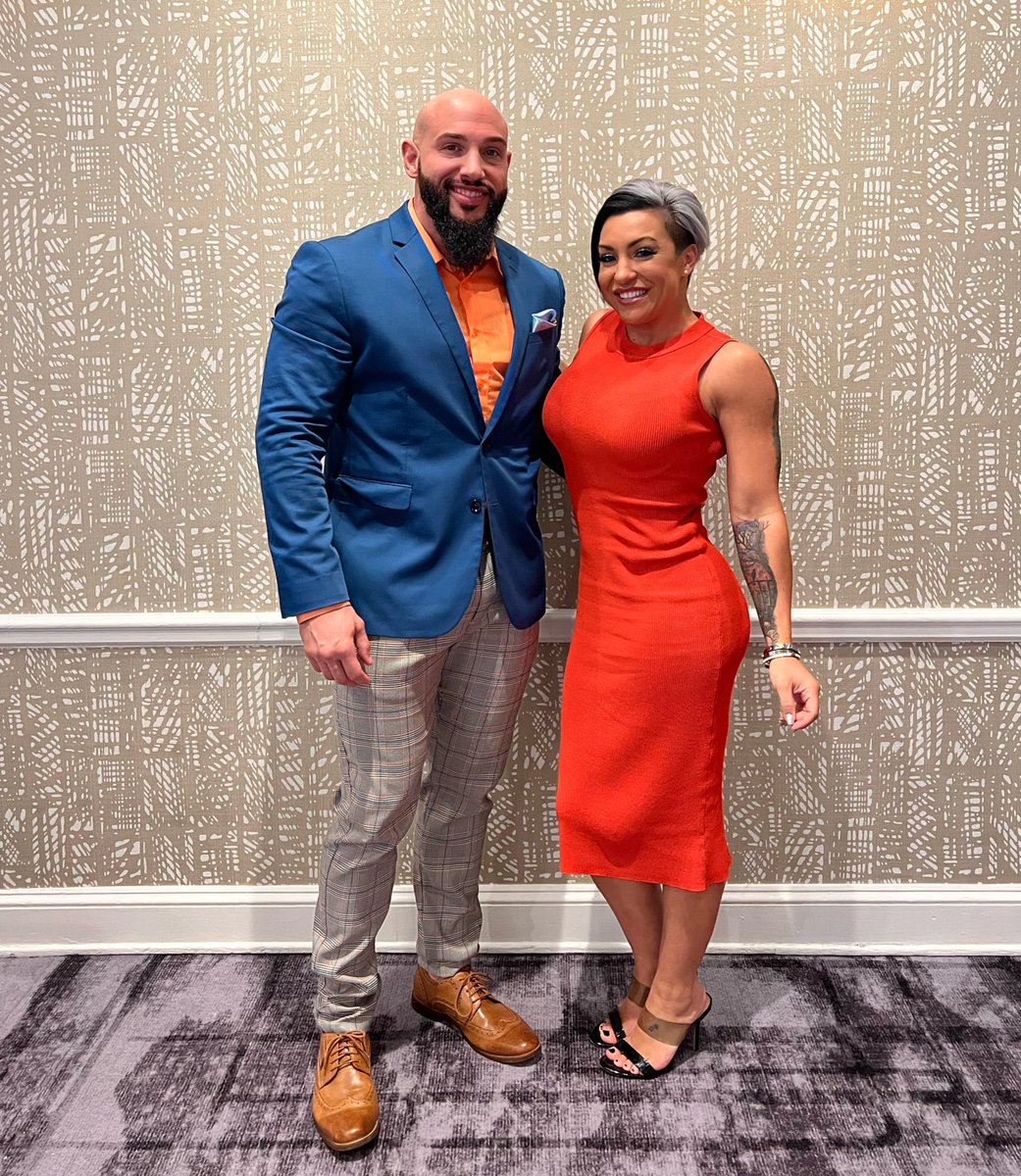 RealLadyFrost's tweet image. #PrettyProper is forever.