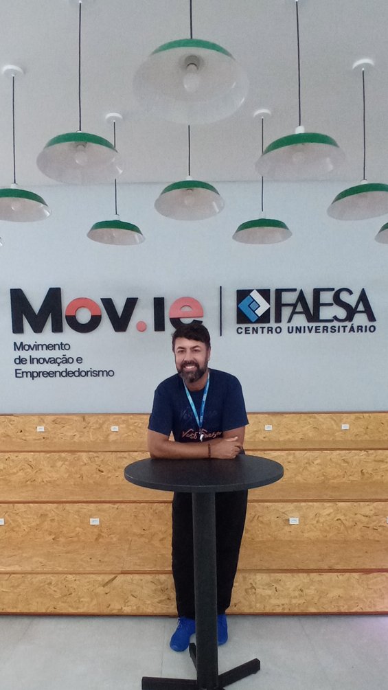 AndreyS51160639's tweet photo. Visitando o espaço #mov.ie da @faesa_oficial está um luxooo! 
#inovacao #empreendedorismo #conexao #empresas #vix #faesa #vitoriaes #centrouniversitario https://t.co/rLCEWTGy28