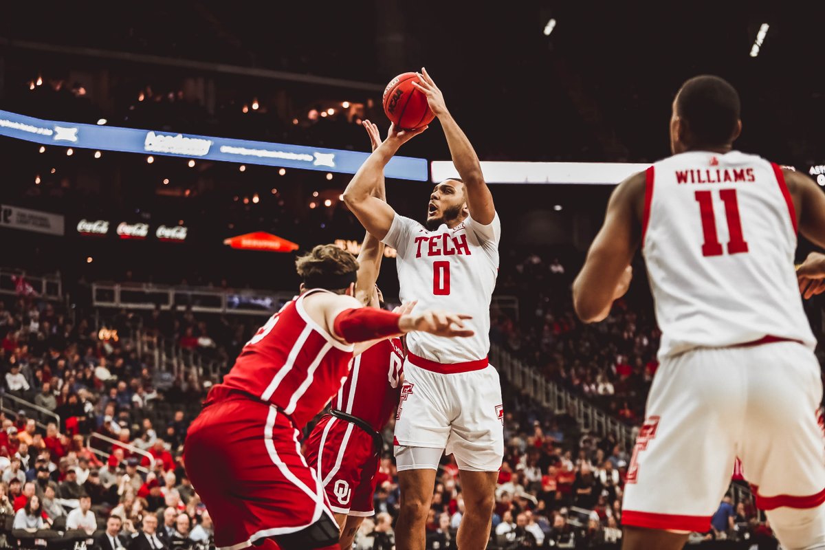 TexasTechMBB's tweet photo. Show @_KevinObanor love ♥🖤

He has 1,676 points, 889 rebounds and 35 double-doubles in his career. Six of his double-doubles are in the NCAA Tournament. https://t.co/1Ajnttstwa