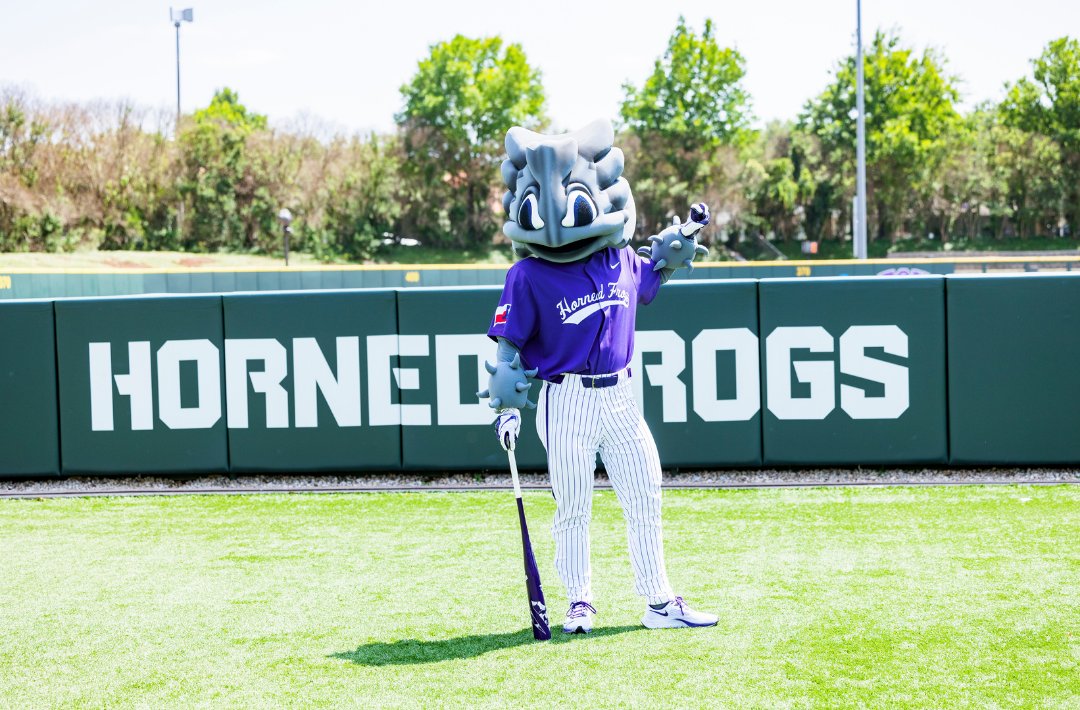 Get ready for a jam-packed week of TCU baseball!! TCU will play West Virginia tonight at 6 pm, tomorrow at 2 pm, and Sunday at noon, all in Fort Worth. Let’s go Frogs! 👏 ⚾️ 
#TCUBaseball #TCUAthletics #RiffRam #GoFrogs