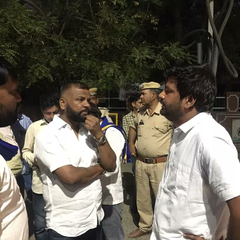 आज पाली पहुँच कर बहुजन स्वाभिमानी जंनादोलन कि रणनीति तैयार की सभी साथी पाली पहुँचे। 3 अप्रैल को चन्द्रशेखर आजाद जी पाली पहुँच रहें हैं।