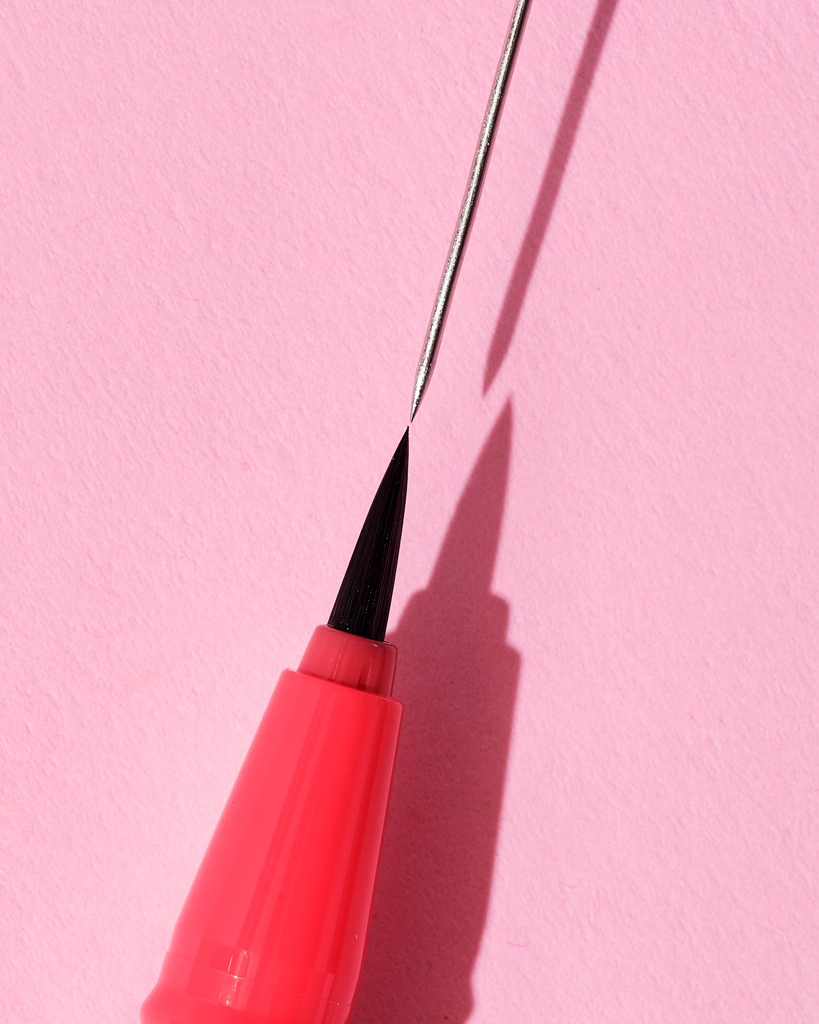 BenefitBeauty's tweet photo. My patience is as thin as my liner. #theyrereal Xtreme Precision Liner⁠

Shop here ➡️ https://t.co/gxD5vSFics https://t.co/ia8TkzEtes