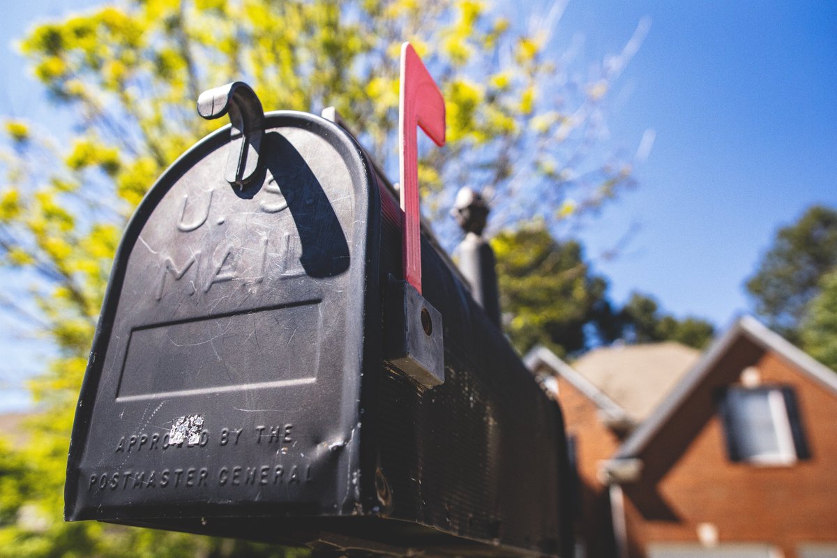 DmPrinters's tweet photo. Direct Mail Effectiveness: 42.2% of direct mail recipients read or scan the mail they get. Email is easily ignored. Direct mail will, get read, or  scanned. 42.2% of direct mail recipients go through the material you send. https://t.co/VxnkCK817t https://t.co/mlrSpuk7MT