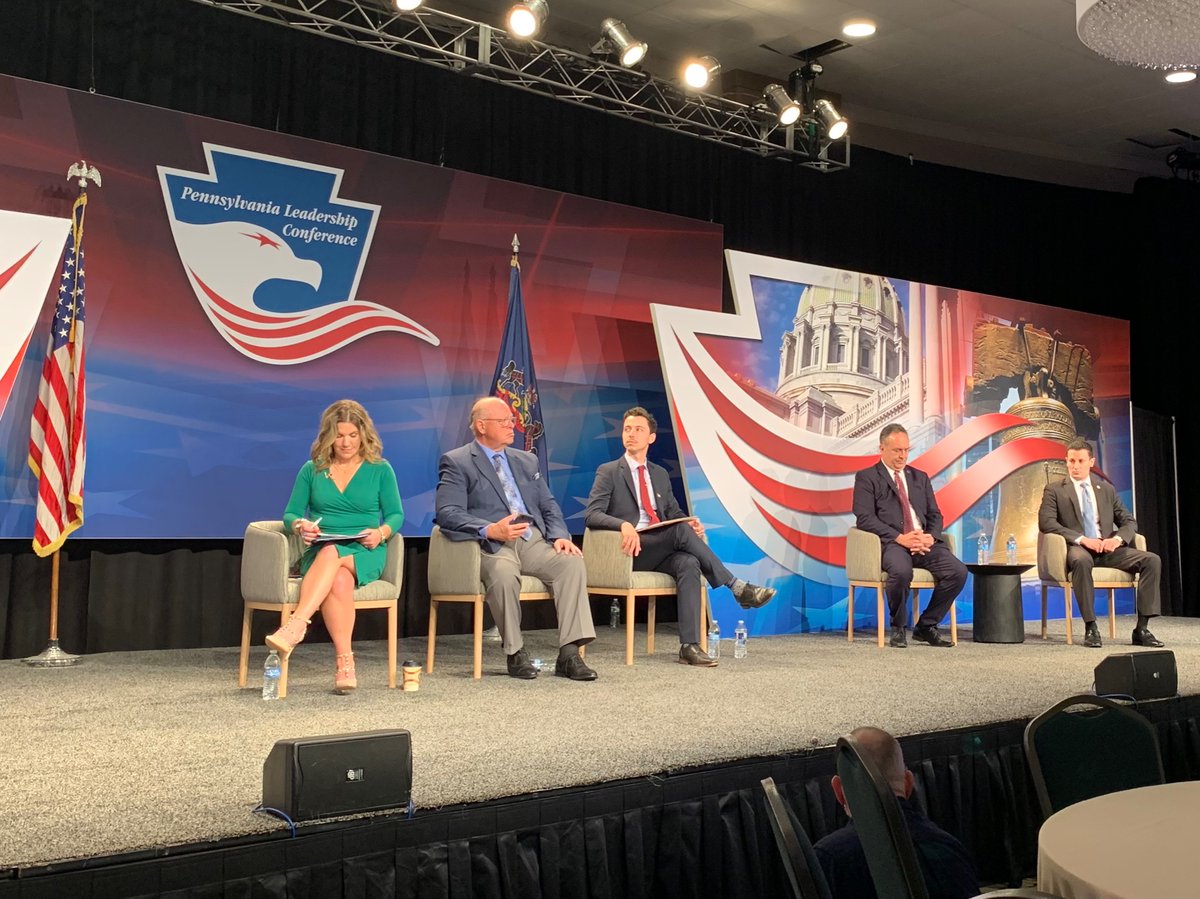 ZumbaJimmy's tweet photo. Wonderful to watch the
@PAGOP #Gubernatorial forum 2nd group. At the #PALeadershipConference.
@McSwainPA @CharlieforGovPA @CormanForPA @VoteJoeGalePA https://t.co/yi2y31QBV9